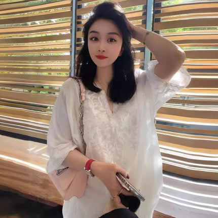 Retro half-open collar cotton and linen dress women's 2024 Summer new artistic style high-end embroidered holiday style midi dress