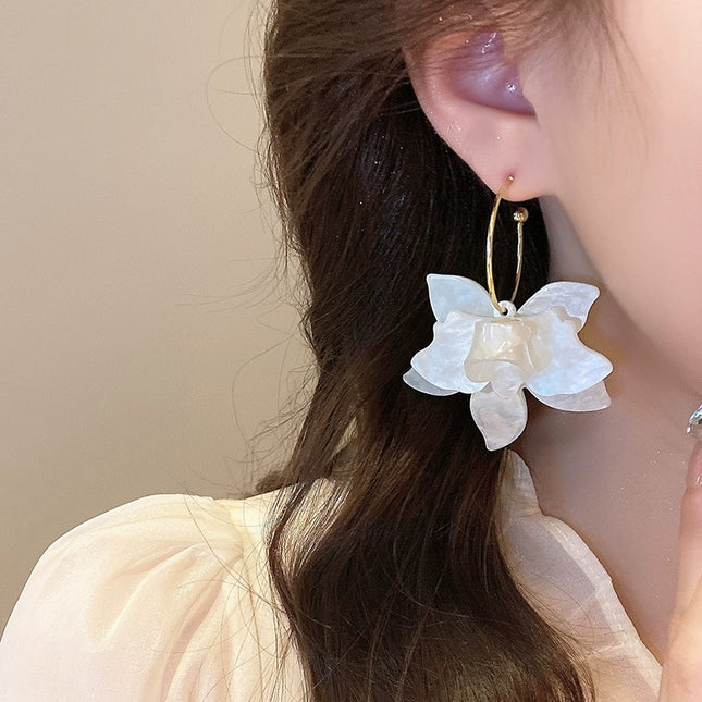 Super Fairy French Holiday Flower Earrings Women's High-end Light Luxury Elegant Earrings Niche Design Fashion Earrings