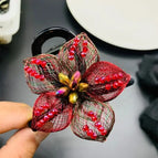 Red crystal gripper