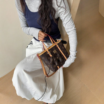 Fashion Simple Mobile Phone Bag for Women 2025 New Doll Handbag Trendy Versatile Casual Shoulder Crossbody Bag Pendant
