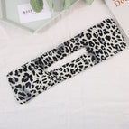 Leopard print light gray