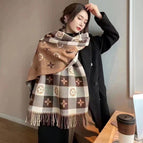 Plaid four-leaf clover-coffee color