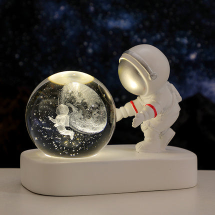 Creative Astronaut Crystal Ball Night Light Resin Crafts Desktop Ornaments Atmosphere Light Souvenir Birthday Gift