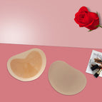 Love skin color (with glue) [naked]] / Sticky chest pad [one size fits all]