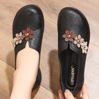 Black / 35
