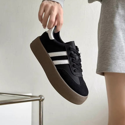White Sneakers for Women with Thick Soles, 2026 Autumn New Style, Versatile Casual Platform Lace-Up Shoes
