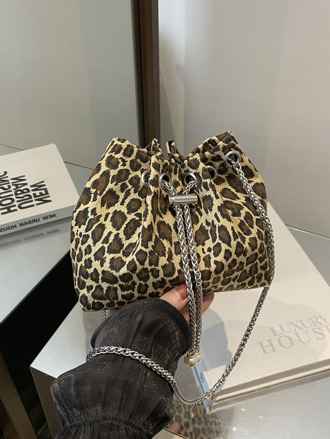 Internet Popular Leopard Print Small Bag 2024 Popular New Women's Bag Niche Design Chain Crossbody Bag Mini Drawstring Bucket Bag