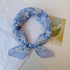 Find your own gorgeous flowers blue / 58x58cm