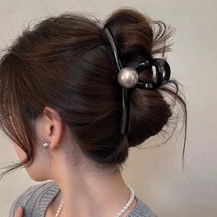 2025 New Style Hair Claw Clip for Women, Large Size for Thick Hair, Hairpin for the Back of the Head, Shark Clip, Versatile Heart-Shaped Hair Accessory