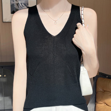 Spring and Summer New V Neck Camisole Women's Knitwear for Inner Wear, Fashionable and Versatile Sleeveless Loose Slimming Look Bottoming