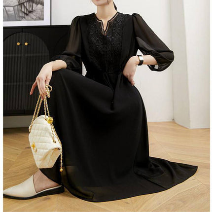 2024 summer white Victoria fairy skirt positioning embroidery light and elegant Qiaoqi mulberry silk dress