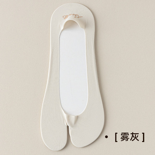 Two-toe socks for children in spring and summer shallow mouth invisible sweat-absorbent deodorant split-toe boat socks non-slip heel-resistant matching pig trotters shoes