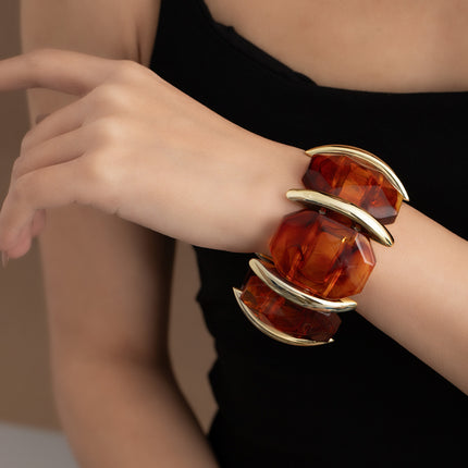 European and American Personalized Amber Bracelets, Light Luxury and High-End Irregular Geometric Bracelets, Niche Personalized Fashion Bracelets