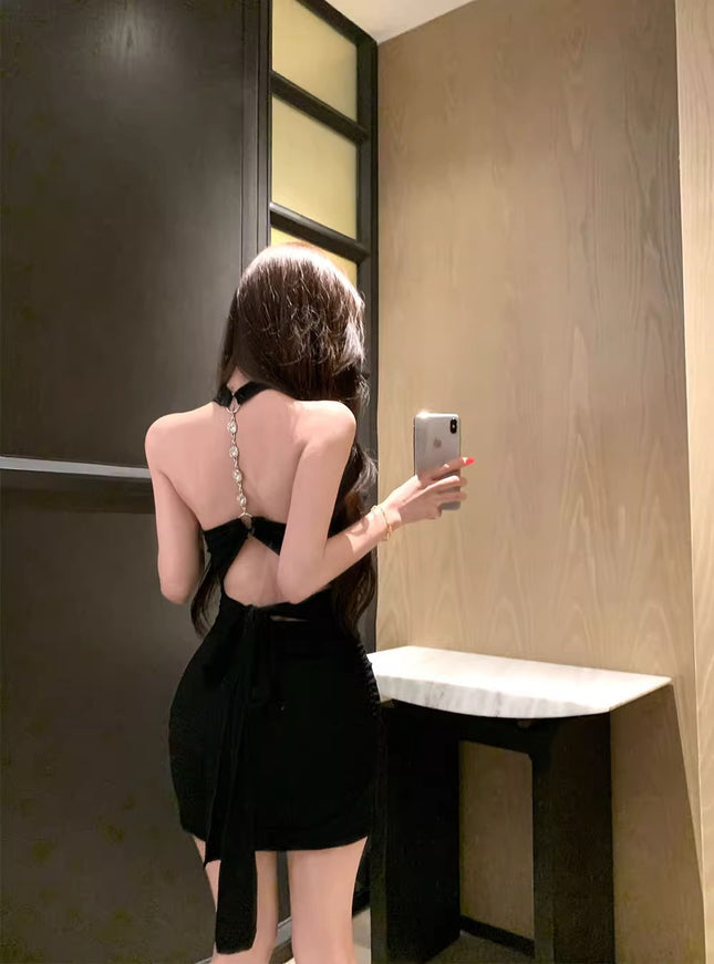 Backless Halter Neck Strap Dress for Women, Summer Sexy Tight Bodycon Dress, Unique and Beautiful Waist-Cinching Strapless Dress