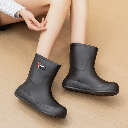 High-value waterproof non-slip rain boots thickened fleece-lined warm mid-tube rain boots sweet tie women's outdoor water shoes waterproof boots