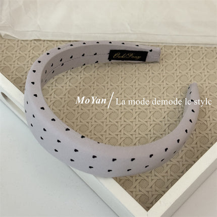 Korean-Style Fresh Heart-Shaped High Crown Wide Headband for Women, New Sponge Headband for Travel, Face Washing, and Hair Styling