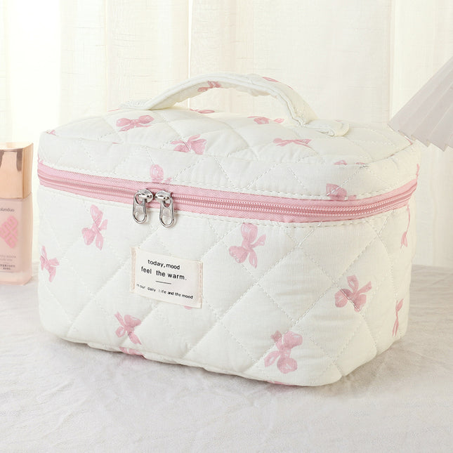Factory Direct Sale Portable Cosmetic Bag Women's Large Capacity Niche Design Storage Bag Portable Ultra Light Quilted Multi-Layer Bag