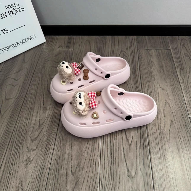 2026 Spring and Summer New Style Women's Clogs with Soft Soles, Comfortable for Outdoor Wear, Closed-Toe Slippers, Non-Slip Beach Sandals