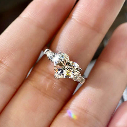 Heart-Shaped Zircon Ring for Women, Elegant Princess Queen Ring Jewelry, Popular and Versatile for Stalls