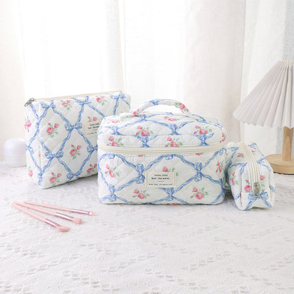 New Cotton Large Capacity Cosmetic Bag Women's Niche Portable Wash Storage Bag Cross-border Small Floral Cute Quilted Bag