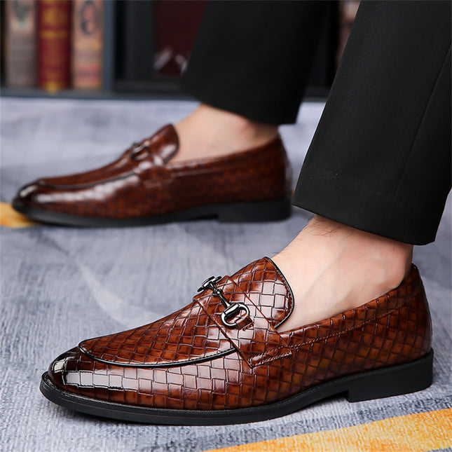 2024 Summer New Men's Shoes Shrimp Skin Simple Fashion Lightweight Soft Bottom All-match Young Men's plus size 48