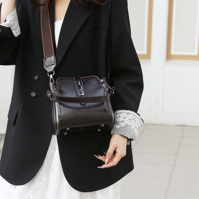 Cross-Border Light Luxury Bags for Women 2025 New Fashionable and Atmospheric Bucket Bags, Versatile, Simple and Western-Style Single Shoulder Cross-Body Bags