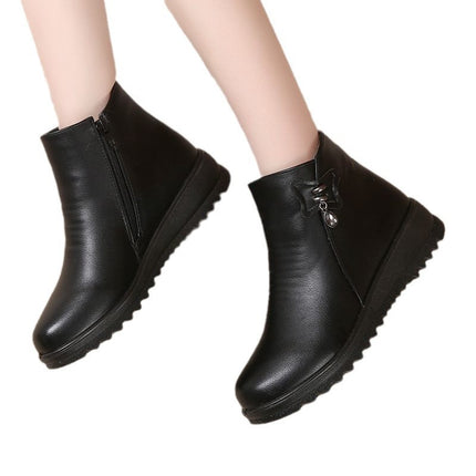 Mom's Shoes, Winter Fleece-Lined Soft Leather Cotton Shoes for Women, Warm Non-Slip Flat-Soled Middle-Aged Leather Shoes, Soft-Soled Short Boots for Middle-Aged and Elderly People