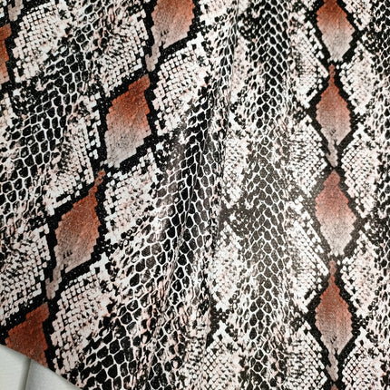 Pu Snakeskin Pattern Leather Fabric, Python Pattern Leather for Bags, Anime Belts, Soft Bags, Headboard Backs, Artificial Leather with Animal Prints