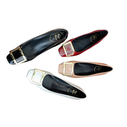 Letter Metal Square Buckle Shallow Mouth Women's Shoes Medium Heel Square Toe Shoes Classic Horseshoe Heel Patent Leather Professional Work Shoes for Women