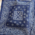 Looking forward to flowers blooming navy blue / 56x56cm square scarf