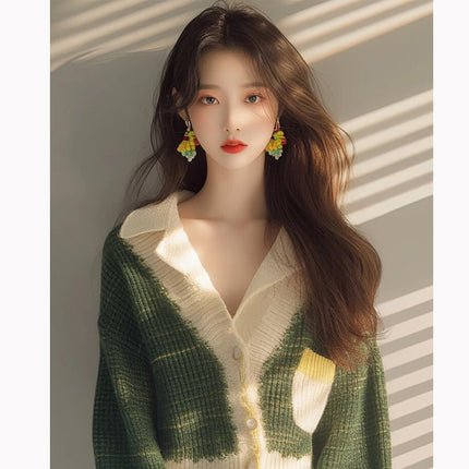 2024 Popular Pretty Shirt Small Fashionable Western Style Loose Slimming Green V-neck Knitted Long Sleeve Cardigan for Women