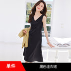 Black dress / S