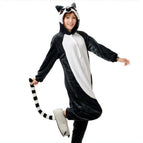 Lemur long tail monkey / S
