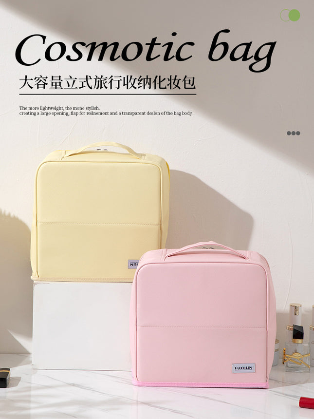 New Style Cosmetic Bag with Large Capacity, Plaid Pattern, Ultra-Light, Wear-Resistant, Can Stand Upright and Can Be Hung on Luggage for Storage