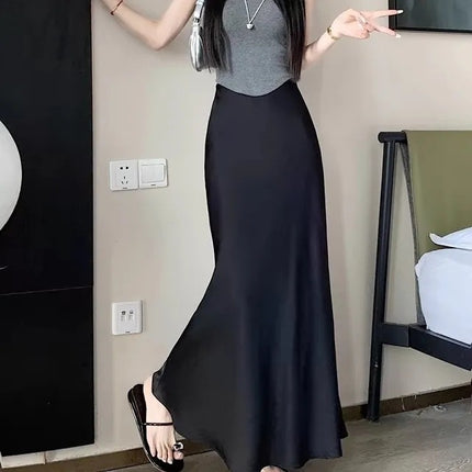 French Satin Dape Elegant Skirt 2025 New Summer Women's Mid-length Royal Sister Style Fishtail Skirt