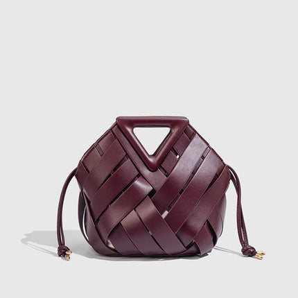 B New Style Basket Bag Triangular Crossbody Magnetic Buckle Woven Hollow Women's Handbag Tote Bag Single Shoulder Crossbody Bucket Bag