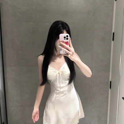 Aura* Romantic Pure Lust Style Ice Silk Pajamas for Women Spring and Summer Sexy Bow Suspender Nightgown with Breast Pads