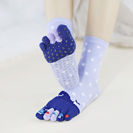 2025 new yoga socks non-slip professional women's five-finger socks pilates socks indoor sports fitness toe socks