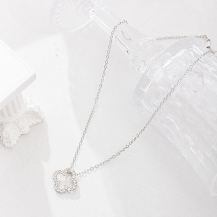 Four-Leaf Clover Necklace Wholesale New Cross-Border Alloy Jewelry Niche High-End Diamond Necklace Pendant Women's Clavicle Chain