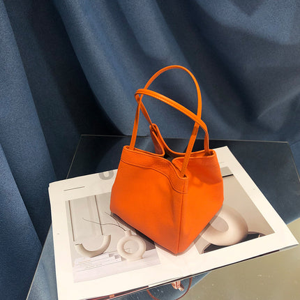 Factory wholesale New Korean version of leather small square bag Joker sheepskin bucket bag niche fashion underarm portable women's bag