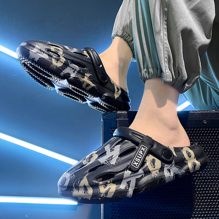 Trendy Men's Summer Outdoor Clogs with a Soft Sole, Sporty Closed-Toe Sandals, Men's Outdoor Beach Slippers