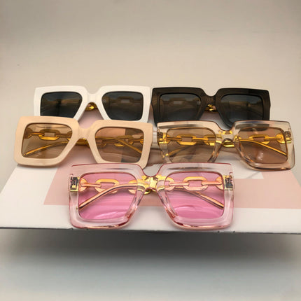 2025 New Black Sunglasses Women's Fashion European and American Large Frame Chain Sun Shade Sunglasses Outdoor Accessories Glasses