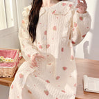 7716 polka dot strawberry [with chest pad] / L