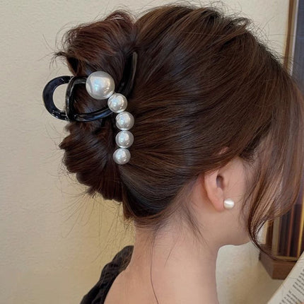 2025 New Style Hair Claw Clip for Women, Large Size for Thick Hair, Hairpin for the Back of the Head, Shark Clip, Versatile Heart-Shaped Hair Accessory