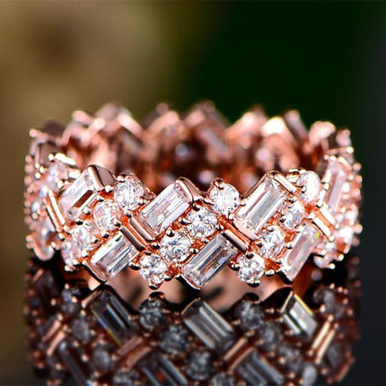Cross-border Amazon ebay European and American luxury full inlaid zircon ladies ring fashion accessories wholesale R5820