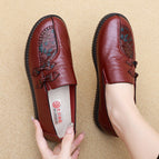 Red shoes / 38