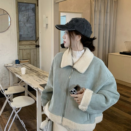 Korean-Style High-End Light Blue Lapel Short Shearling Coat for Women, 2026 Winter Model, Leather and Fur Integrated Jacket