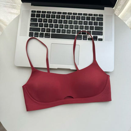 Breathable, Soft, Seamless, Nude-Feel, Thin Cup Jelly Strip Bra for Women with Small Breasts, Red, Push-Up, Anti-Sagging, Zodiac Year Underwear Bra