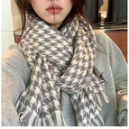 Thin houndstooth-grey