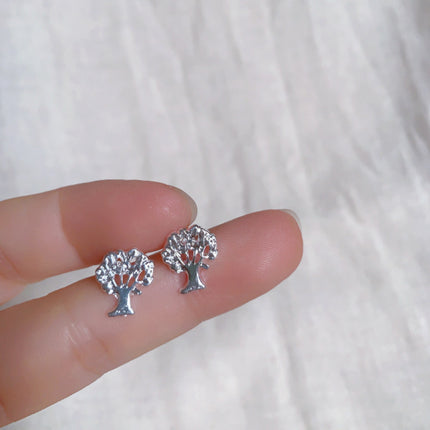 2025 New Style Earrings with a Unique Design, High-End Feel, Versatile for Everyday Wear, Fashionable Earrings Wholesale, Ear Studs for Women, Ear Cartilage Studs